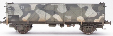 Exact-Train EX22084 - H0 - Offener Güterwagen Klagenfurt Camouflage, DRB, Ep. II